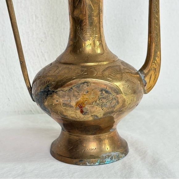 Vintage Solid Brass Teapot Genie Lamp Pitcher Made in India Ornate Etched Floral - Picture 6 of 17